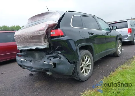 2014 Jeep Cherokee Latitude z USA, uszkodzony, nr VIN 1C4PJMCS3EW124798